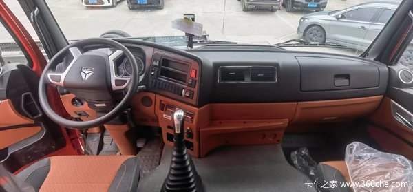 中国重汽豪沃NX6米8四缸载货车公告齐全