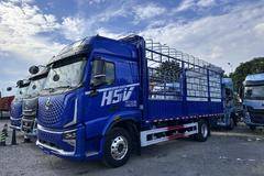 科技大V 跃级舒适 绿通百货运输就选乘龙H5V