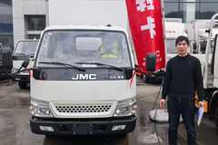 恭喜陈老板喜提顺威排半保温箱车。祝生意兴隆！财源广进！