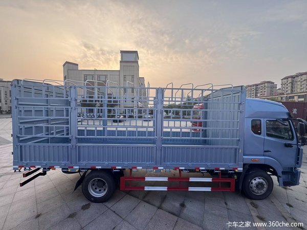 HOWO NX载货车青岛市火热促销中 让利高达0.3万