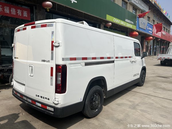 购乐福PLUS电动封闭厢货 享高达0.6万优惠