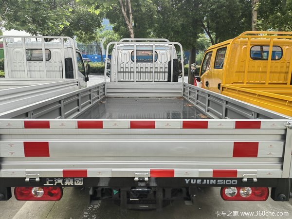 上汽福星S100V柴油单排栏板小卡限时促销中 优惠0.3万