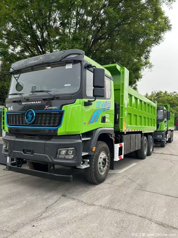 陕汽德龙X5000E 6X4 纯电动自卸车 400kWh