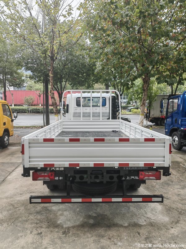 疯狂促销，直降1万！上汽超越H300单排栏板轻卡优惠价