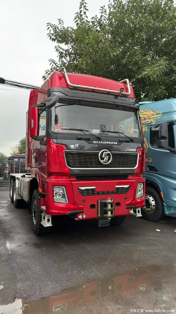 陕汽重卡 德龙X5000 660马力 6X6 牵引车(液缓)