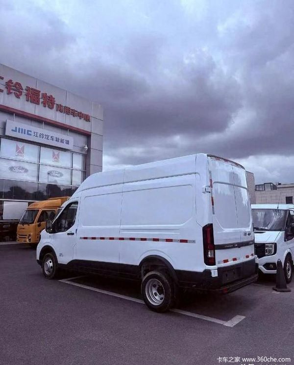 抢购在行动！全顺T8VAN/轻客优惠大放送，补贴高达4.0万