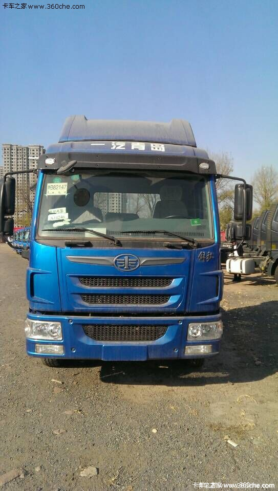 到辽宁惠华购龙v 四缸载货车大优惠啦!