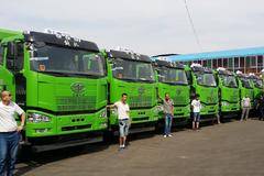 第7批解放渣土车交付用户