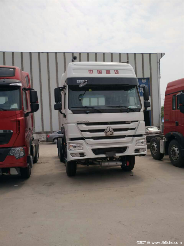 2016年08月25日-2016年08月25日 中国重汽 howo重卡 380马力 6x4 危险