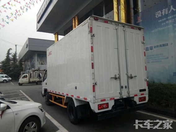 直降2400 成都江铃新凯运厢式轻卡促销