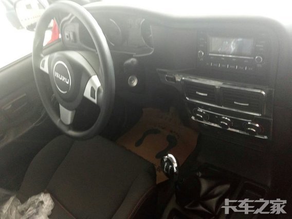 8.98万起 宁波五十铃TF系皮卡促销酬宾