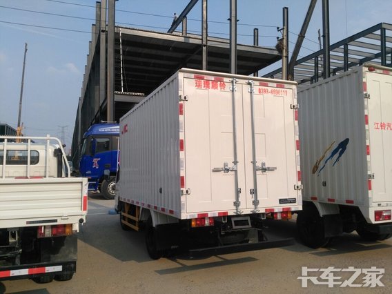 仅售8.64万元 郑州新顺达载货车促销中