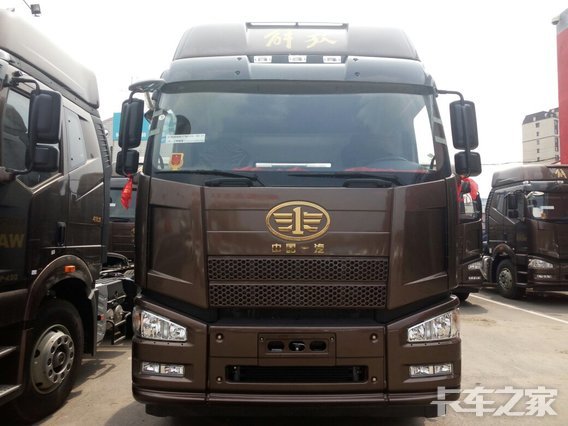 仅售35.6万元 吉林解放J6P牵引车促销中