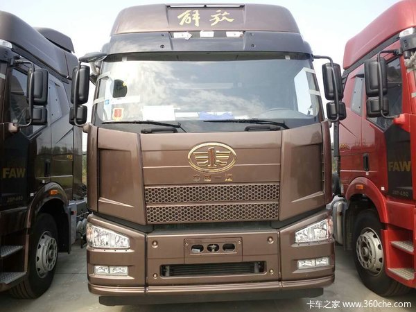 交车4台 滨州万泉解放J6P牵引交付客户