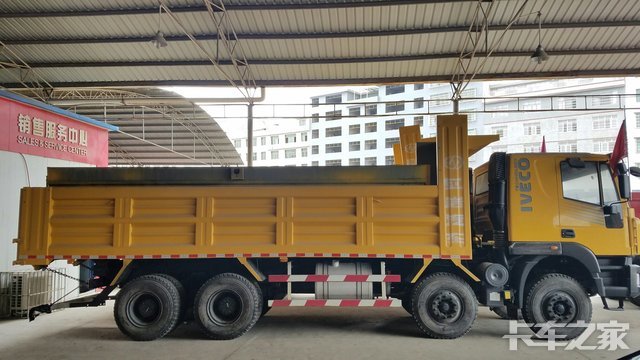 仅售35.5万 贵阳红岩新金刚自卸车促销