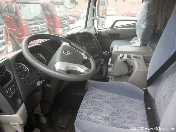 新车促销 成都东风天龙牵引车现售33万