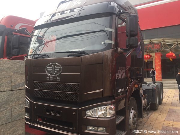 新车到店 兰州解放J6P牵引车仅售35.8万