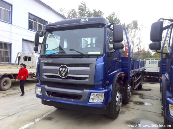 新车到店 菏泽瑞沃高端载货车火热促销