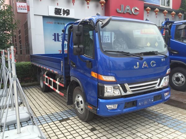 处理库存 淮北骏铃H载货车直降0.4万元