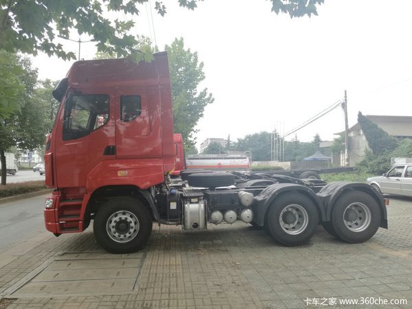 直降0.5万元 杭州解放J6P牵引车促销中