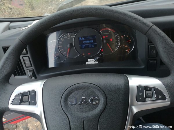 冲刺销量 义乌江淮格尔发K6底盘15.38万