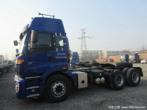 新车到店石家庄欧曼ETX牵引车售31.6万