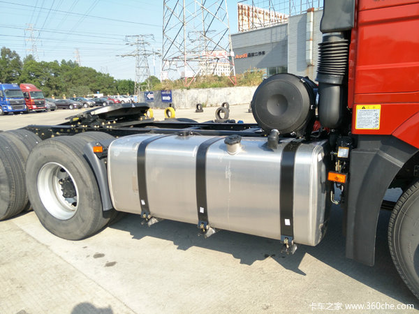 2台国五解放J6P 460领航版到店