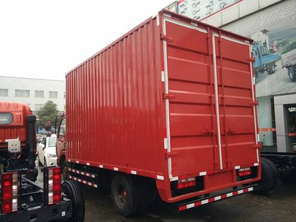 �����û� ��ɳ������D6�ػ����һ�0.5��