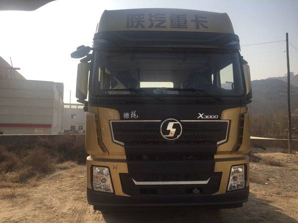 直降0.8万 格尔木德龙X3000牵引车促销