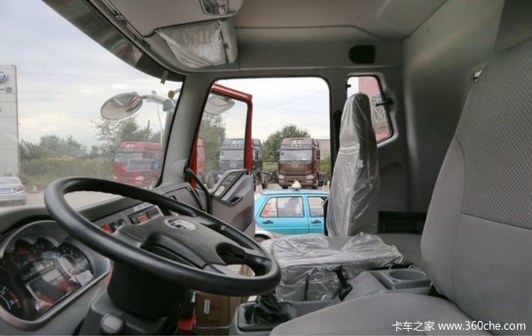 让利促销 青岛欧曼GTL牵引车现售33万