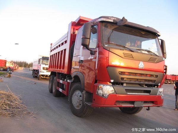 仅售23.95万 济南豪沃A7自卸车优惠促销