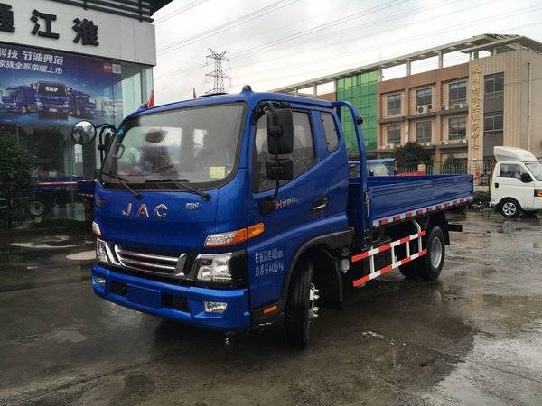 2米排半栏板轻卡  详情表 车型名称 江淮 骏铃v6 143马力 4.