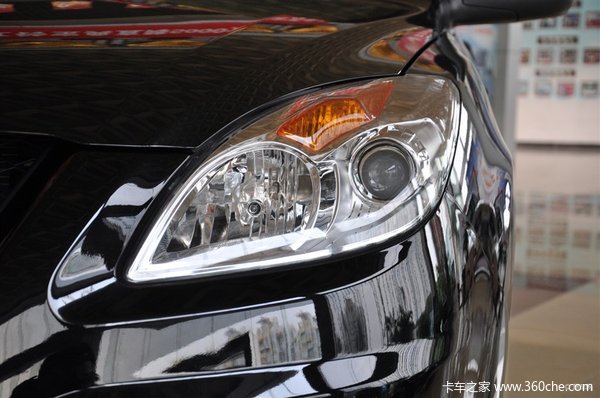 域虎豪华版两驱2.4T柴油 欢迎垂询