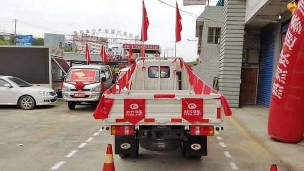 �����û� ����С��֮���ػ����һ�0.4��