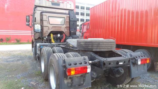 新车到店 玉林解放J6P牵引车仅售35.8万