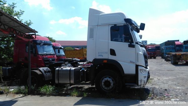 仅售20.98万 宁波徐工祺龙K牵引车促销