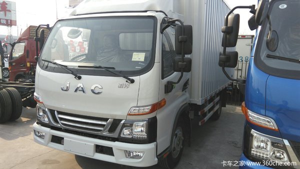 仅售8.3万元 天津骏铃V5厢式轻卡促销中