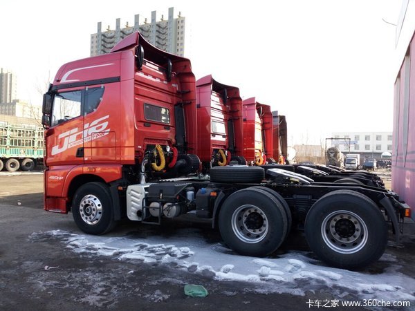 新车促销 四平解放JH6牵引车现售35.2万