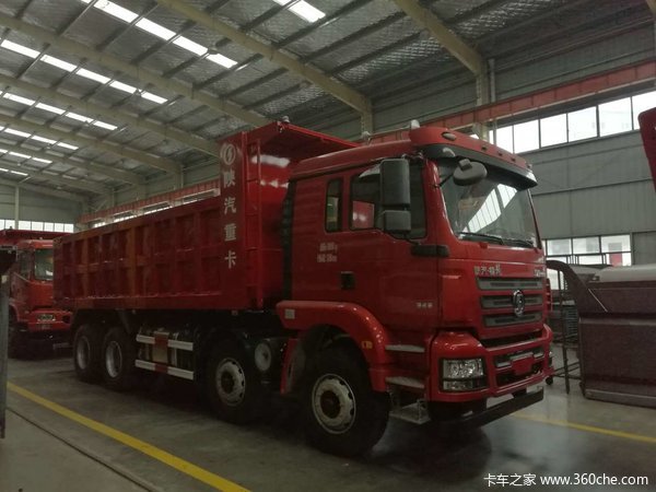 新车到店，自重仅12.5吨