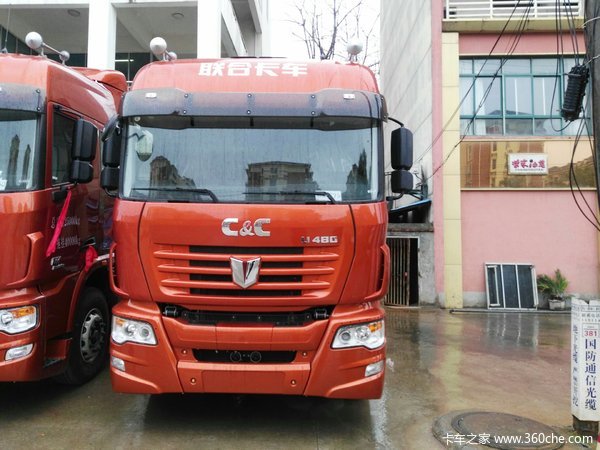 现车直降1万 江西联合卡车U480牵引促销