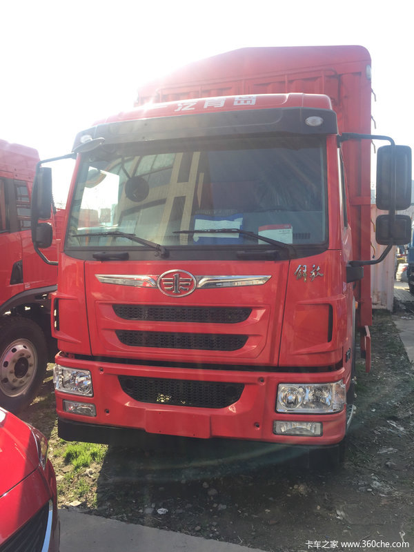 龙V180马力仓栏车今天交车