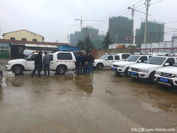 南京勤华庆铃汽车10台连体皮卡“嫁人