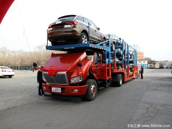 一汽长头轿运车更新升级 长春新车交付