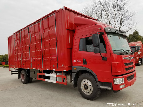 嘉兴汽车商贸园GDP_嘉兴环球商贸中心(3)