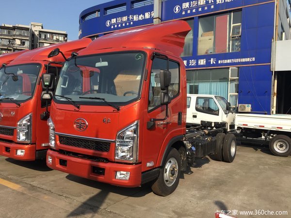 新车到店 重庆解放公狮载货底盘仅售9万