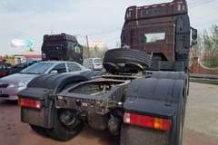 解放新J6P500马力 6X4牵引车