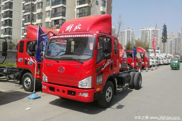 J6F4.2米仓栅式轻卡新款到货