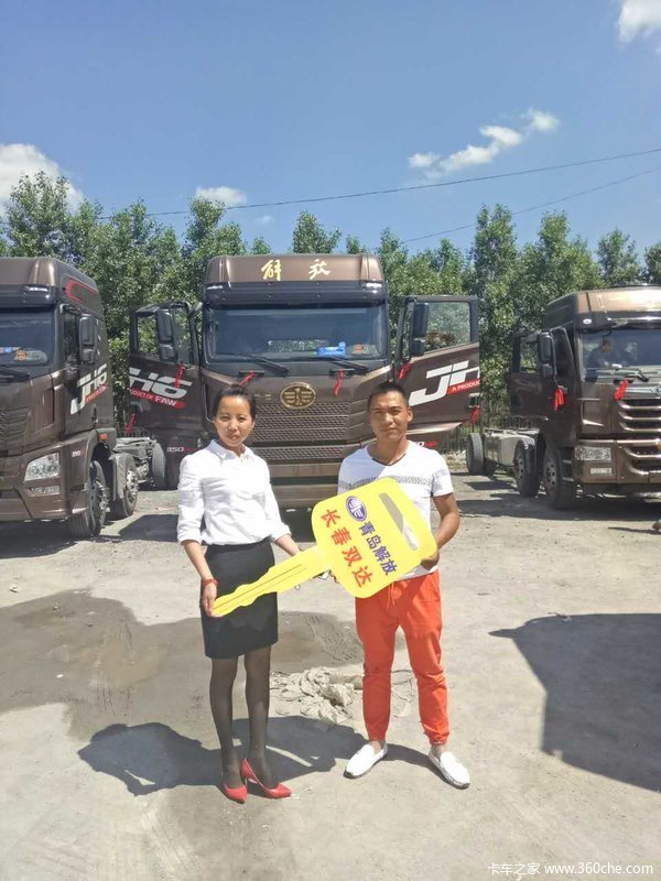 青岛解放载货 激情盛夏 劲爽来袭