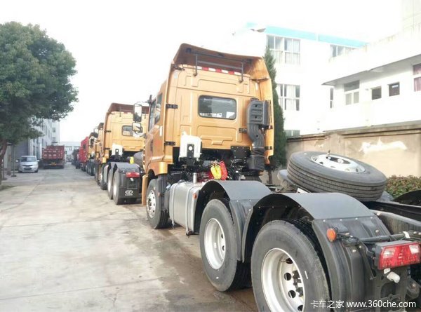 直降5万元 佛山华菱H6双桥牵引车促销中