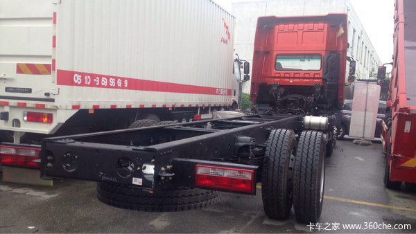 直降1万 苏州东风神宇9.6米底盘促销中